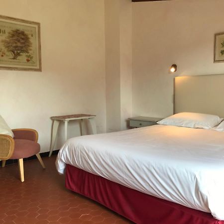 Golf Club D'Uzes Bed & Breakfast Luaran gambar