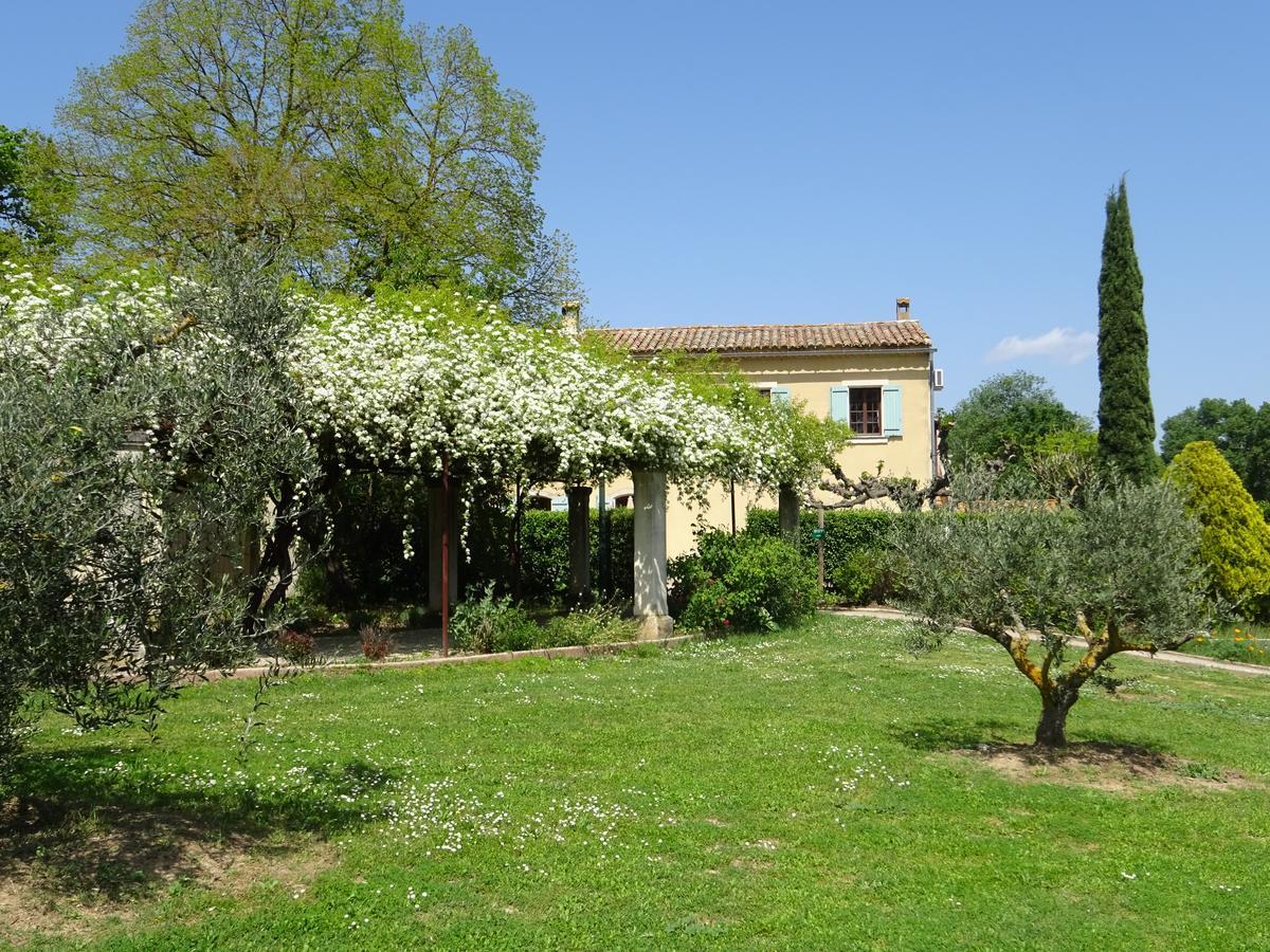 Golf Club D'Uzes Bed & Breakfast Luaran gambar